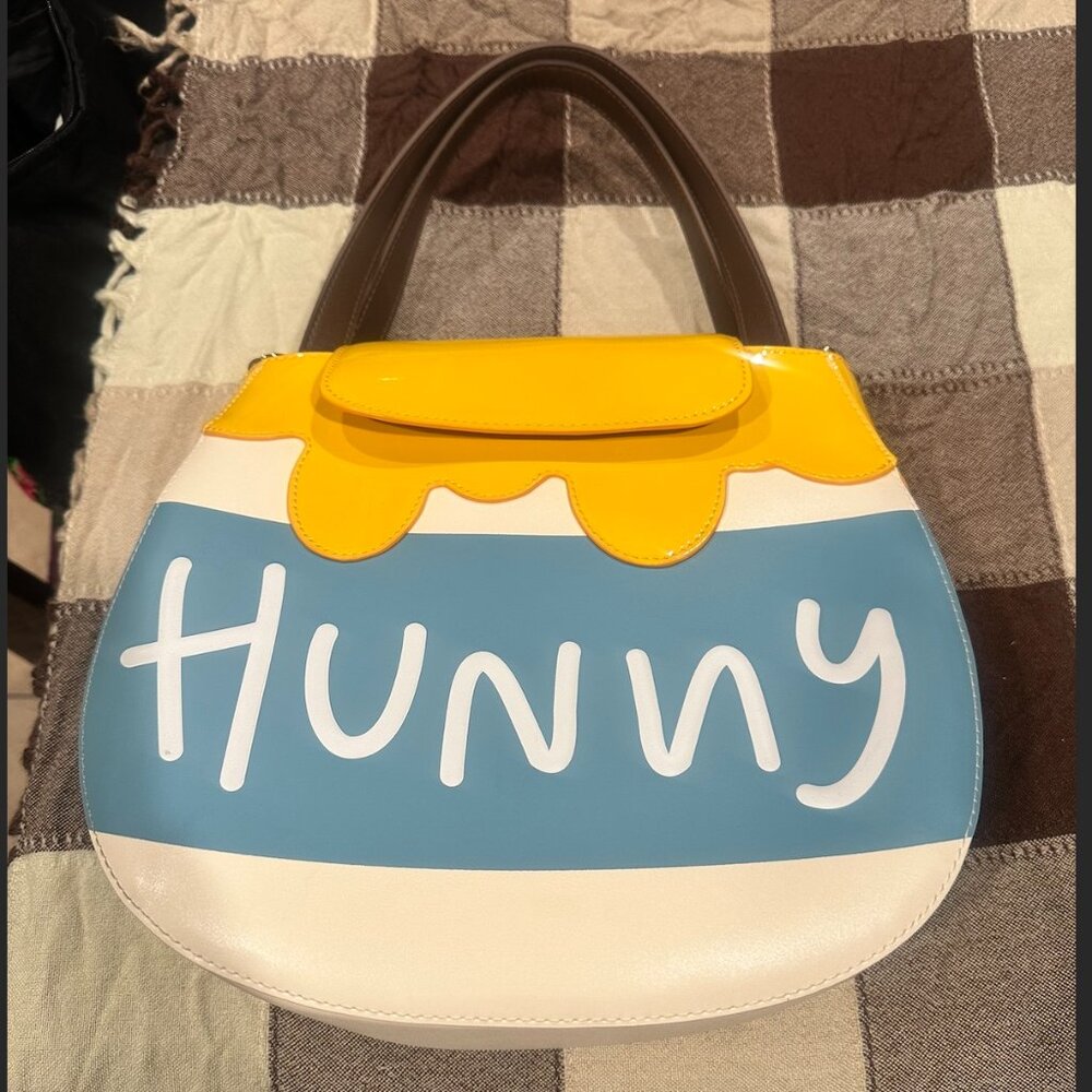 Winnie the Pooh Loungefly Hunny Crossbody Bag Never Used